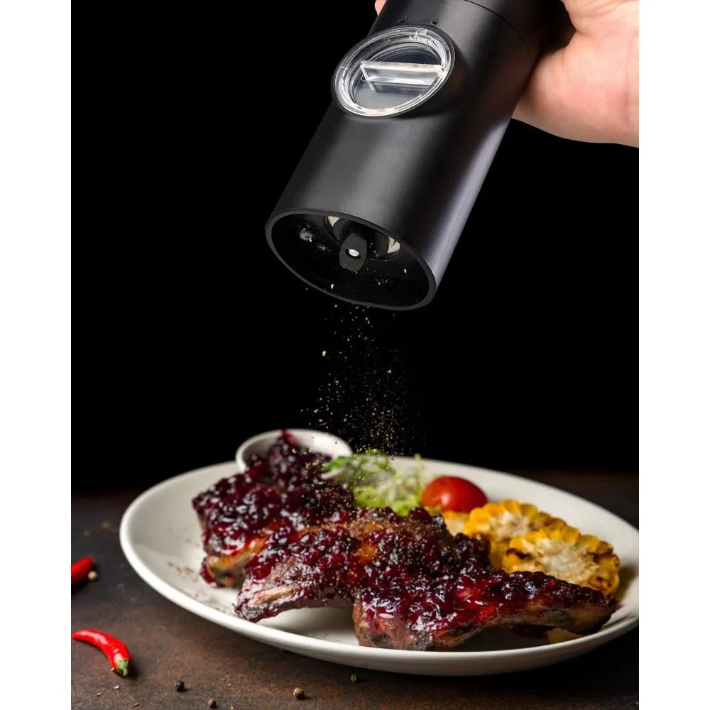 2pcs Electric Pepper and Salt Grinder